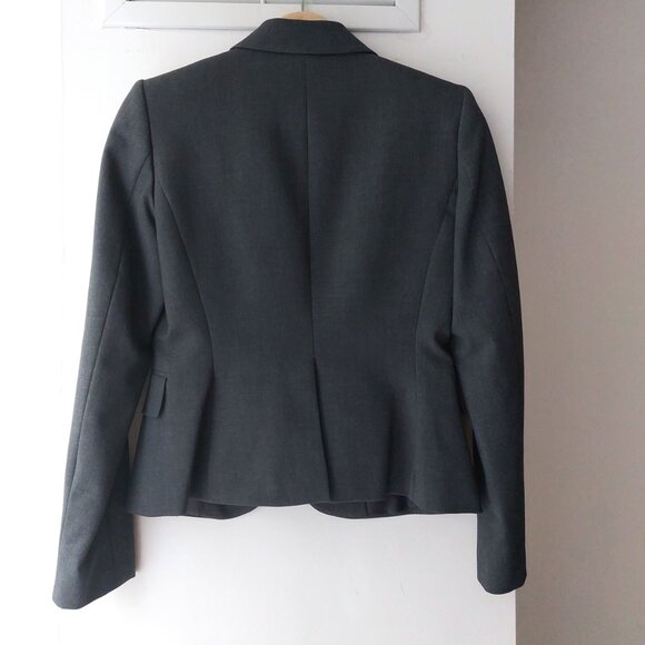 New Cond. Calvin Klein Womens Grey Gray Skirt Suit - Blazer Sz 2 - Skirt Sz 4 - Picture 3 of 13